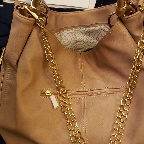 Purse - Picture 2 of 6